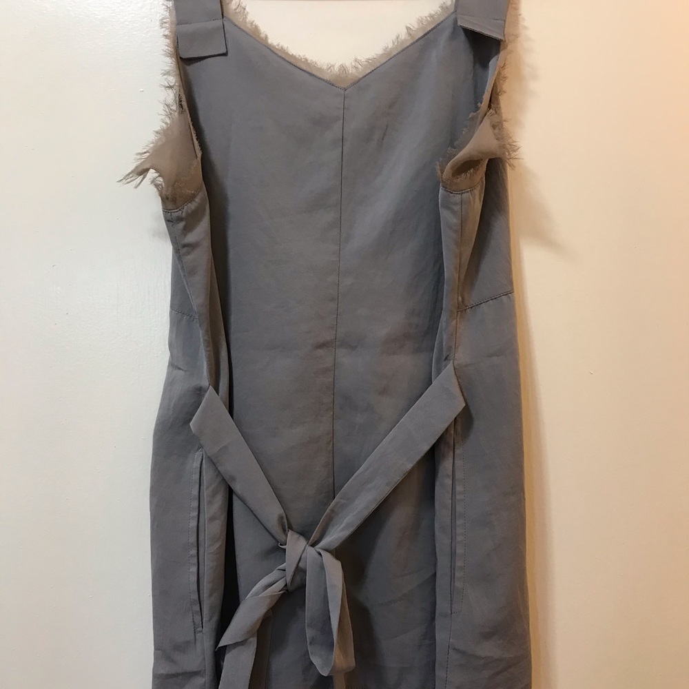 🌺 Simple Vera Unique Tank Top - Picture 6 of 7
